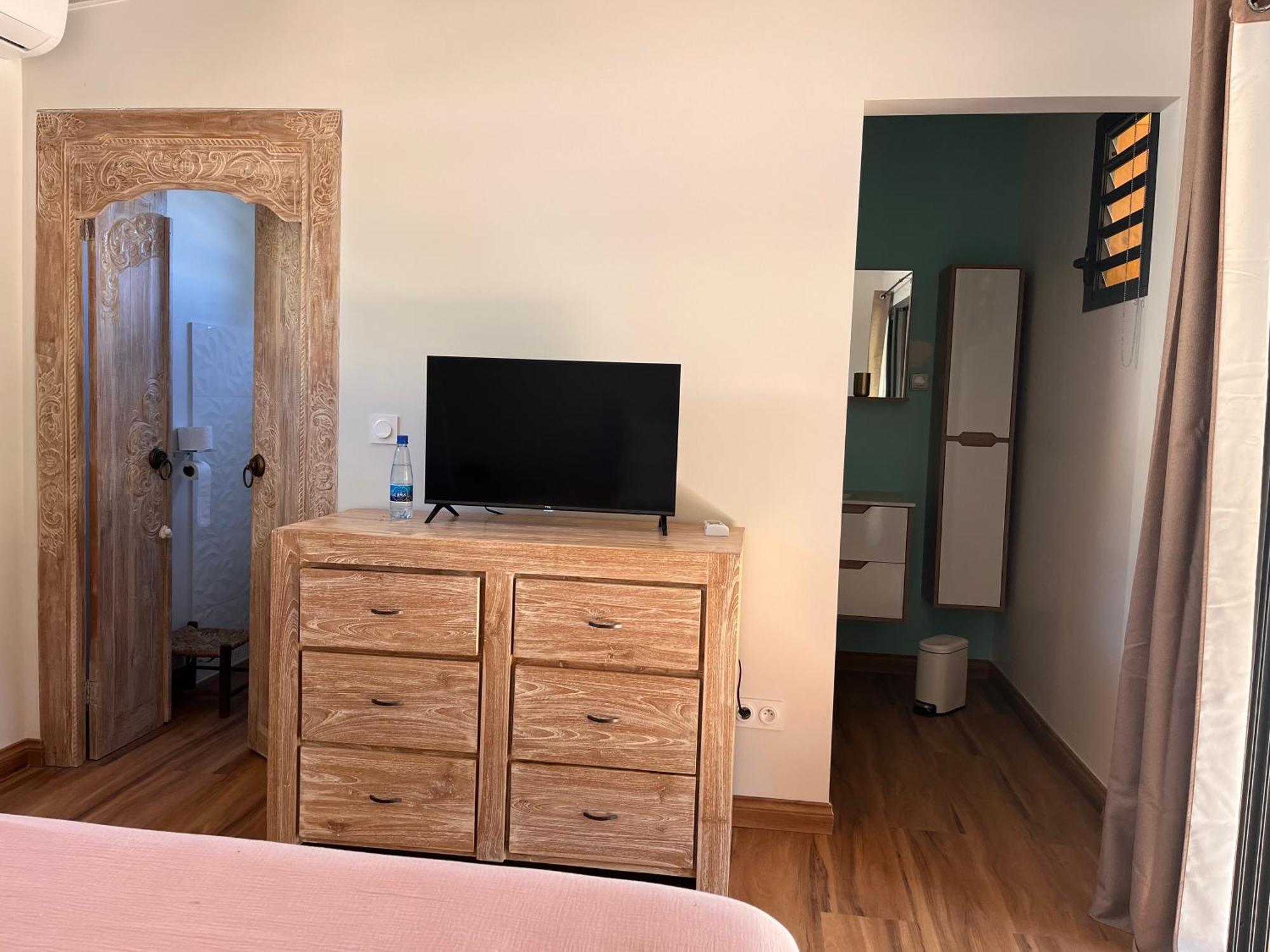 Bungalow Leu Gadiamb Сен-Лё Экстерьер фото
